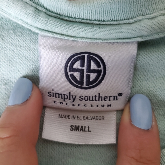 Simply southern T-Shirt - Picture 3 of 4